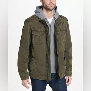 Levi’s Men’s Sherpa Lined Two Pocket Hooded Trucker Jacket Olive Green Small